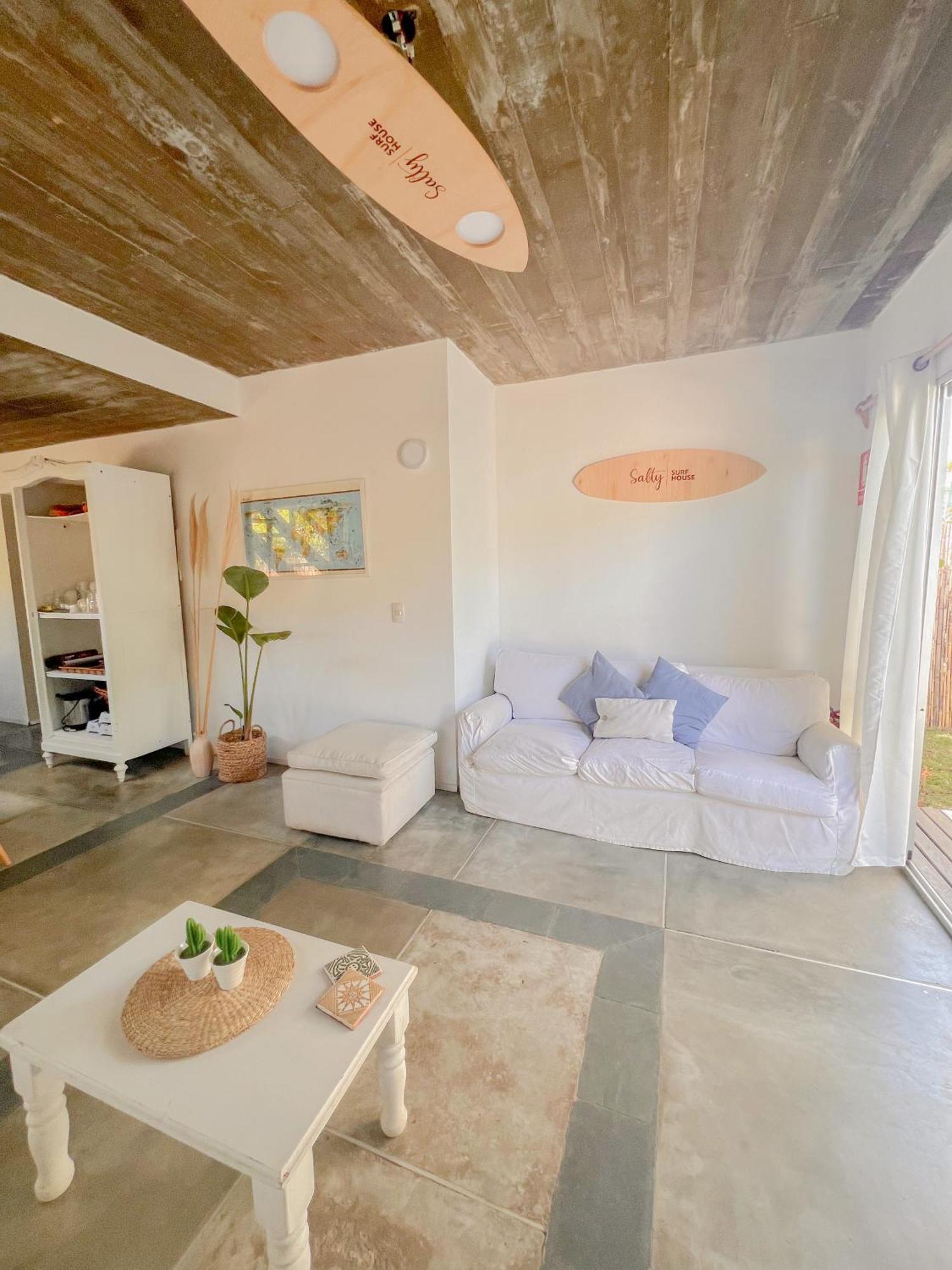 بيت شباب Salty House La Barra بونتا دل استي المظهر الخارجي الصورة